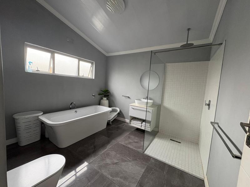 2 Bedroom Property for Sale in Hagley Western Cape